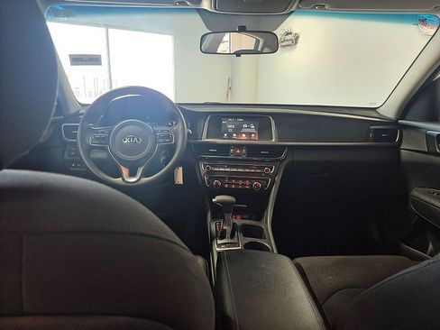 Used 2018 Kia Optima LX FWD image 15