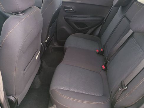 Used 2020 Chevrolet Trax LS image 19