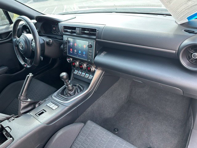 Used 2023 Toyota GR86 RWD image 8