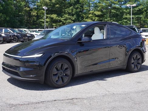 Used 2026 Tesla Model Y Long Range AWD/4WD image 10