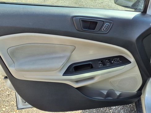Used 2020 Ford EcoSport S image 17