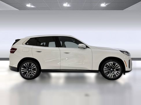 Used 2026 BMW X3 xDrive30i w/ Convenience Package AWD/4WD image 7