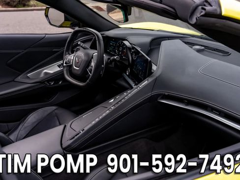 Used 2023 Chevrolet Corvette Stingray Coupe w/ Z51 Performance Package image 18