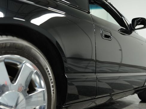 Used 2002 Ford Thunderbird image 23