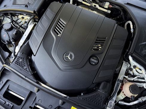 Used 2021 Mercedes-Benz S 580 S 580 image 31