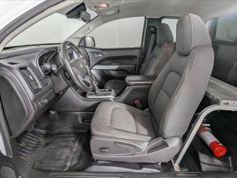 Used 2022 Chevrolet Colorado LT w/ Fleet Safety Package RWD image 16