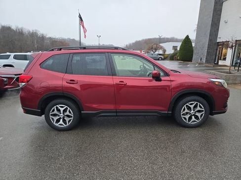 Certified 2023 Subaru Forester Premium image 6