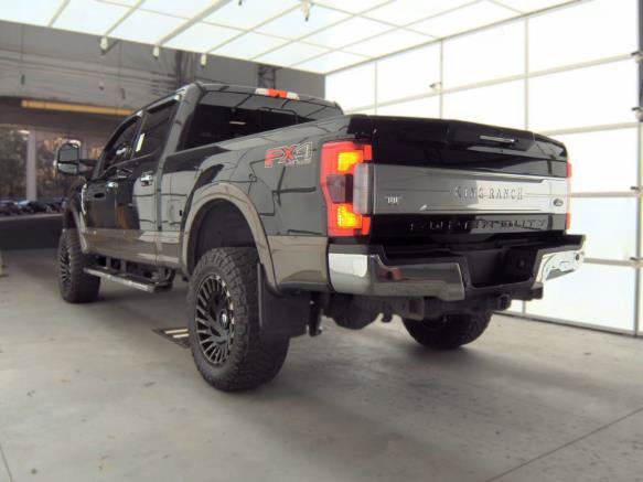 Used 2017 Ford F250 King Ranch w/ King Ranch Ultimate Package AWD/4WD image 3