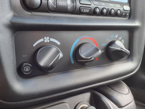 Used 2002 Chevrolet Camaro Z28 RWD image 22