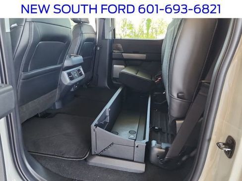 New 2025 Ford F250 Lariat w/ Lariat Ultimate Package image 35
