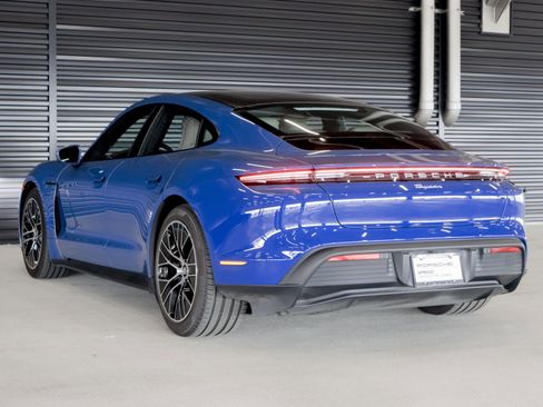 Used 2023 Porsche Taycan RWD image 3