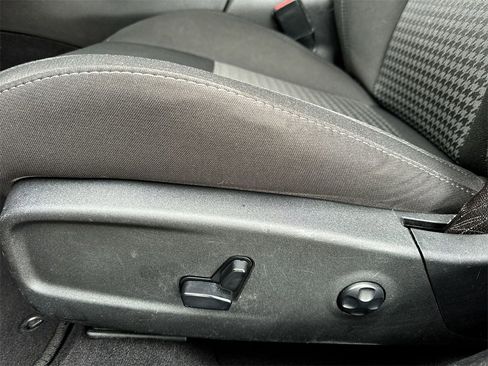 Used 2019 Dodge Charger R/T image 12