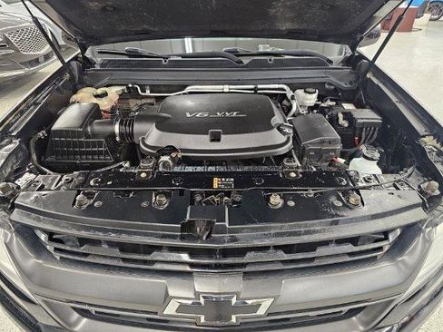 Used 2018 Chevrolet Colorado Z71 image 39