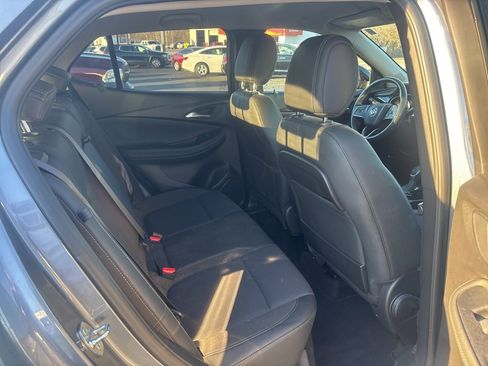 Used 2021 Buick Encore GX Select w/ Sport Touring Package image 9