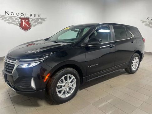 Used 2024 Chevrolet Equinox LT image 3