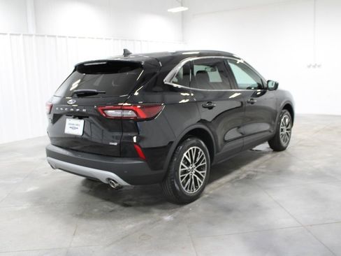 New 2025 Ford Escape SE w/ PHEV Premium Package image 10