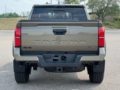 Used 2025 Toyota Tacoma TRD Off-Road w/ TRD Off Road Premium Package AWD/4WD image 56