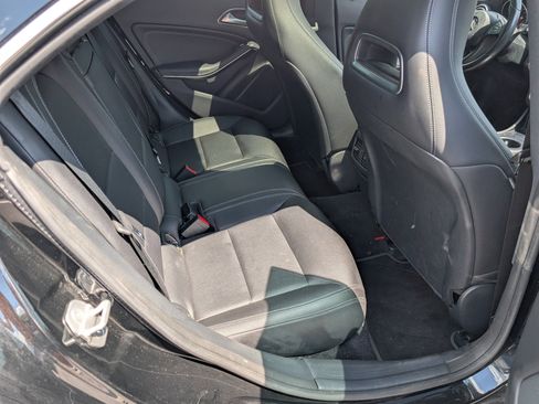 Used 2018 Mercedes-Benz CLA 250 4MATIC image 10