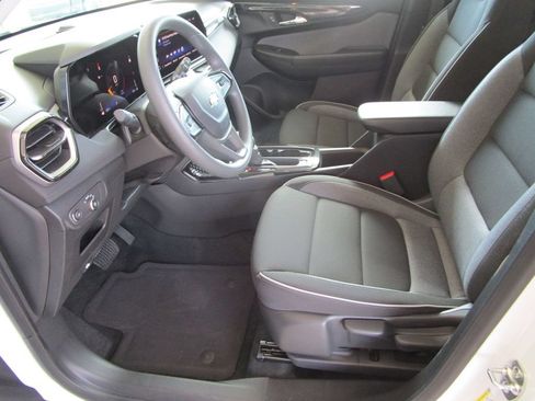 New 2026 Chevrolet TrailBlazer LT FWD image 61