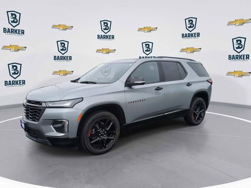 Used 2023 Chevrolet Traverse Premier w/ Redline Edition AWD/4WD image 4