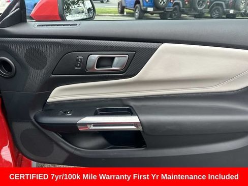 Used 2025 Ford Mustang GT Premium RWD image 9