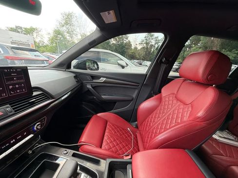 Used 2024 Audi SQ5 Prestige w/ Prestige Package AWD/4WD image 17