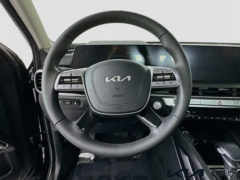 Certified 2025 Kia Telluride S AWD/4WD image 11