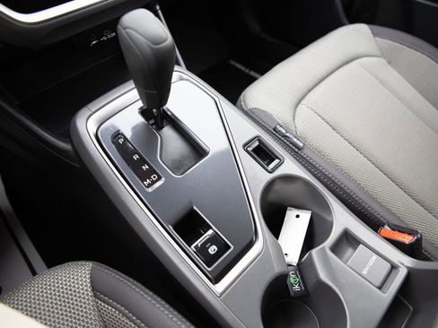 Used 2024 Subaru Crosstrek 2.0i Premium image 16