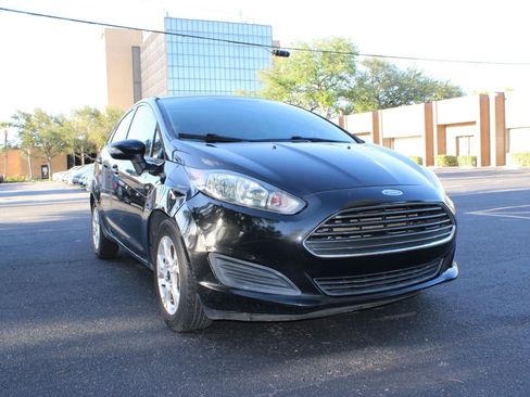 Used 2015 Ford Fiesta SE FWD image 12