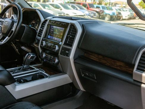 Used 2020 Ford F150 Lariat w/ Equipment Group 502A Luxury AWD/4WD image 11