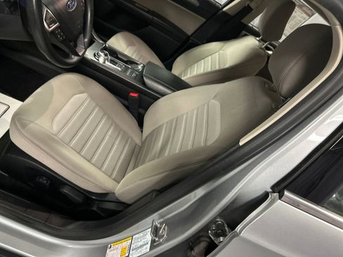 Used 2020 Ford Fusion S image 11