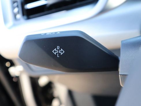 New 2026 BMW X2 xDrive28i w/ Technology Package image 37