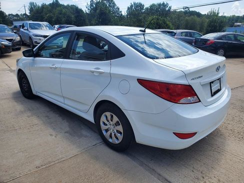 Used 2016 Hyundai Accent SE FWD image 10