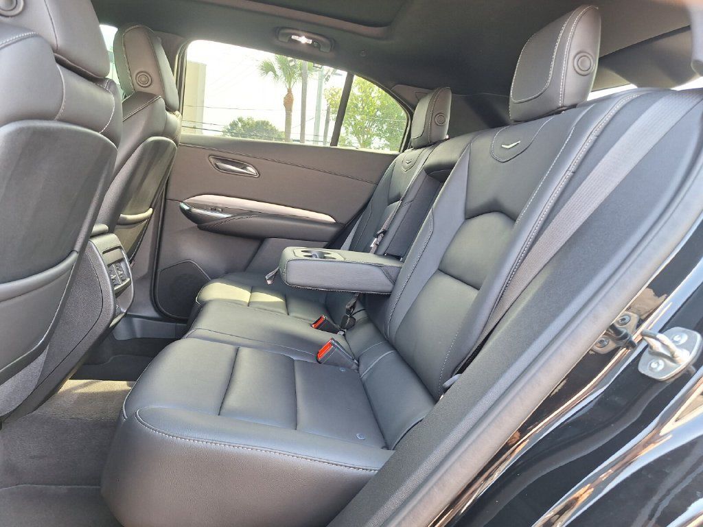 Certified 2025 Cadillac XT4 Premium Luxury w/ Technology Package FWD image 26