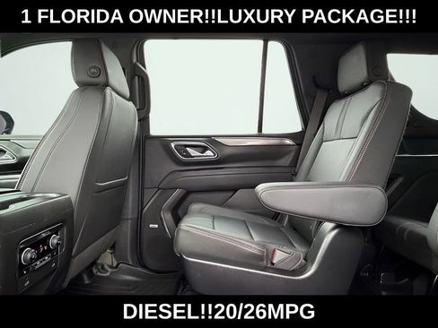 Used 2022 Chevrolet Tahoe RST w/ Luxury Package AWD/4WD image 19