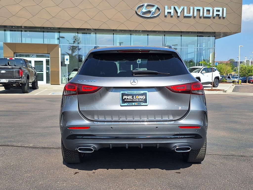 Used 2021 Mercedes-Benz GLA 250 4MATIC image 4
