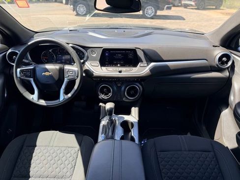 Used 2021 Chevrolet Blazer LT FWD image 20