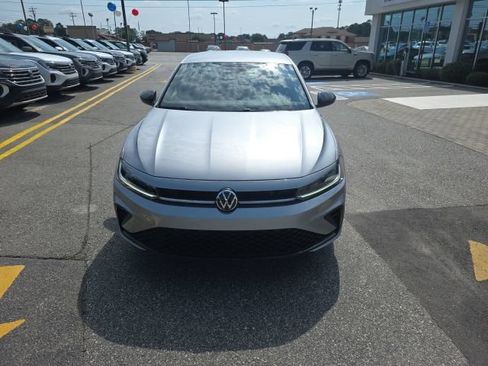 Used 2025 Volkswagen Jetta Sport FWD image 8