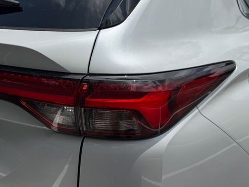 Used 2023 Mitsubishi Outlander SEL FWD image 38