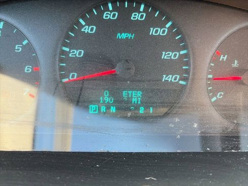 Used 2011 Chevrolet Impala LS FWD image 26