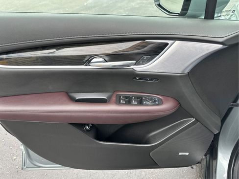 Certified 2023 Cadillac XT6 Premium Luxury AWD/4WD image 21