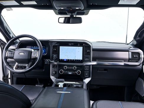 Used 2025 Ford F150 Platinum w/ FX4 Off-Road Package image 34