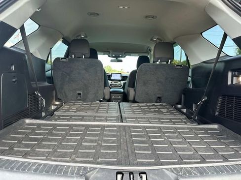 Certified 2021 Ford Explorer XLT image 31