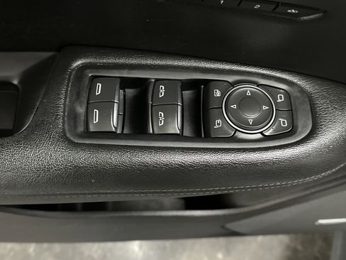 Used 2017 Cadillac XT5 Luxury image 22