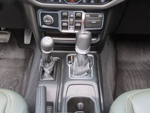 Used 2024 Jeep Wrangler High Altitude image 51