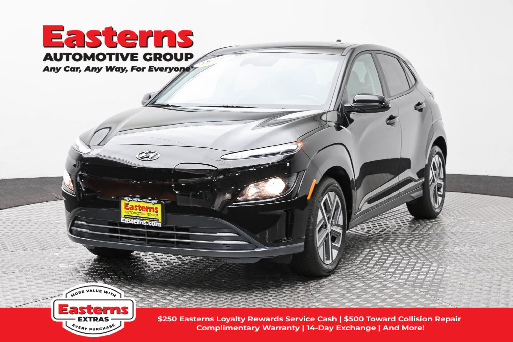 Used 2023 Hyundai Kona SEL FWD image 1