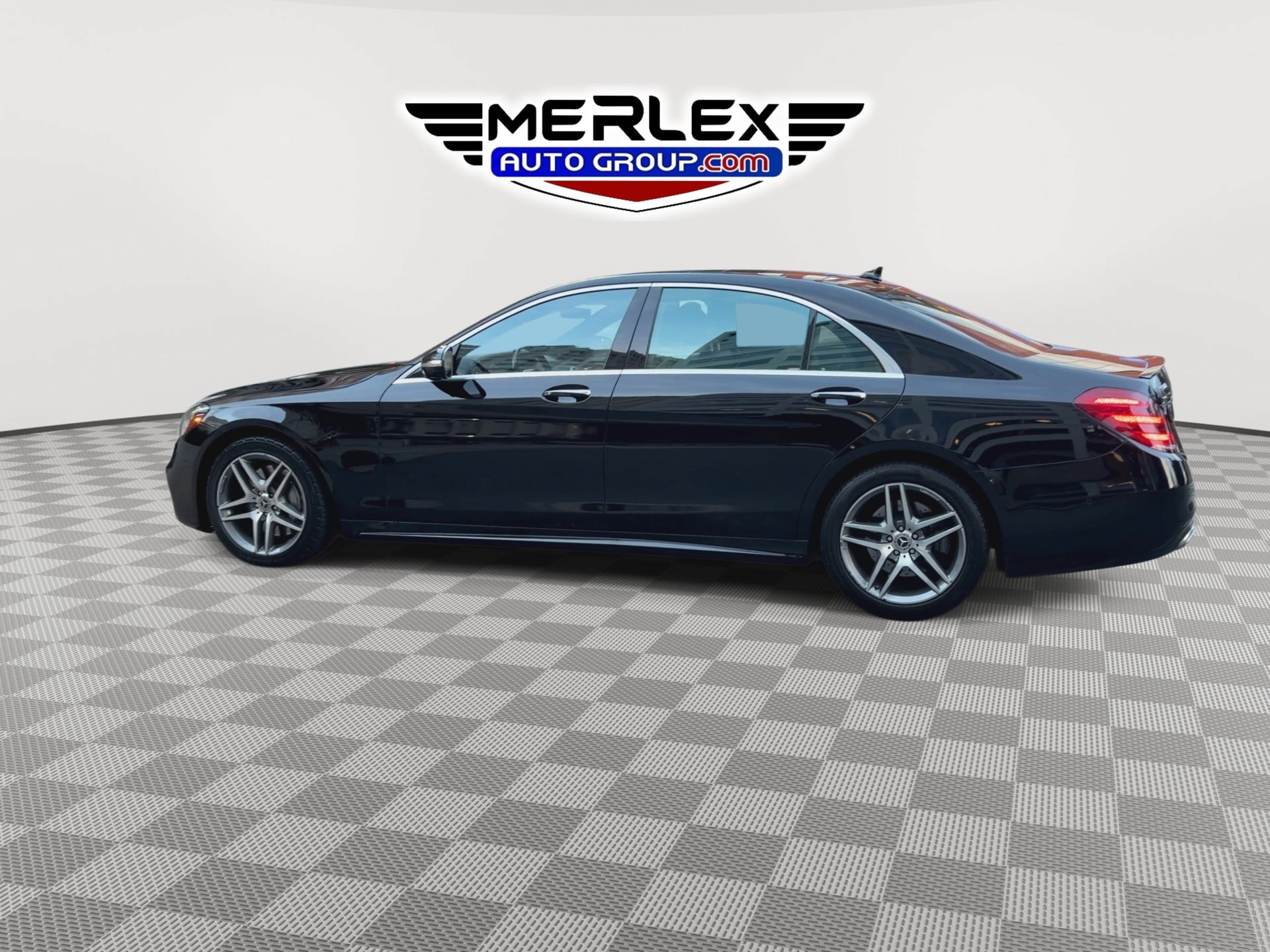 Used 2020 Mercedes-Benz S 560 4MATIC Sedan image 6