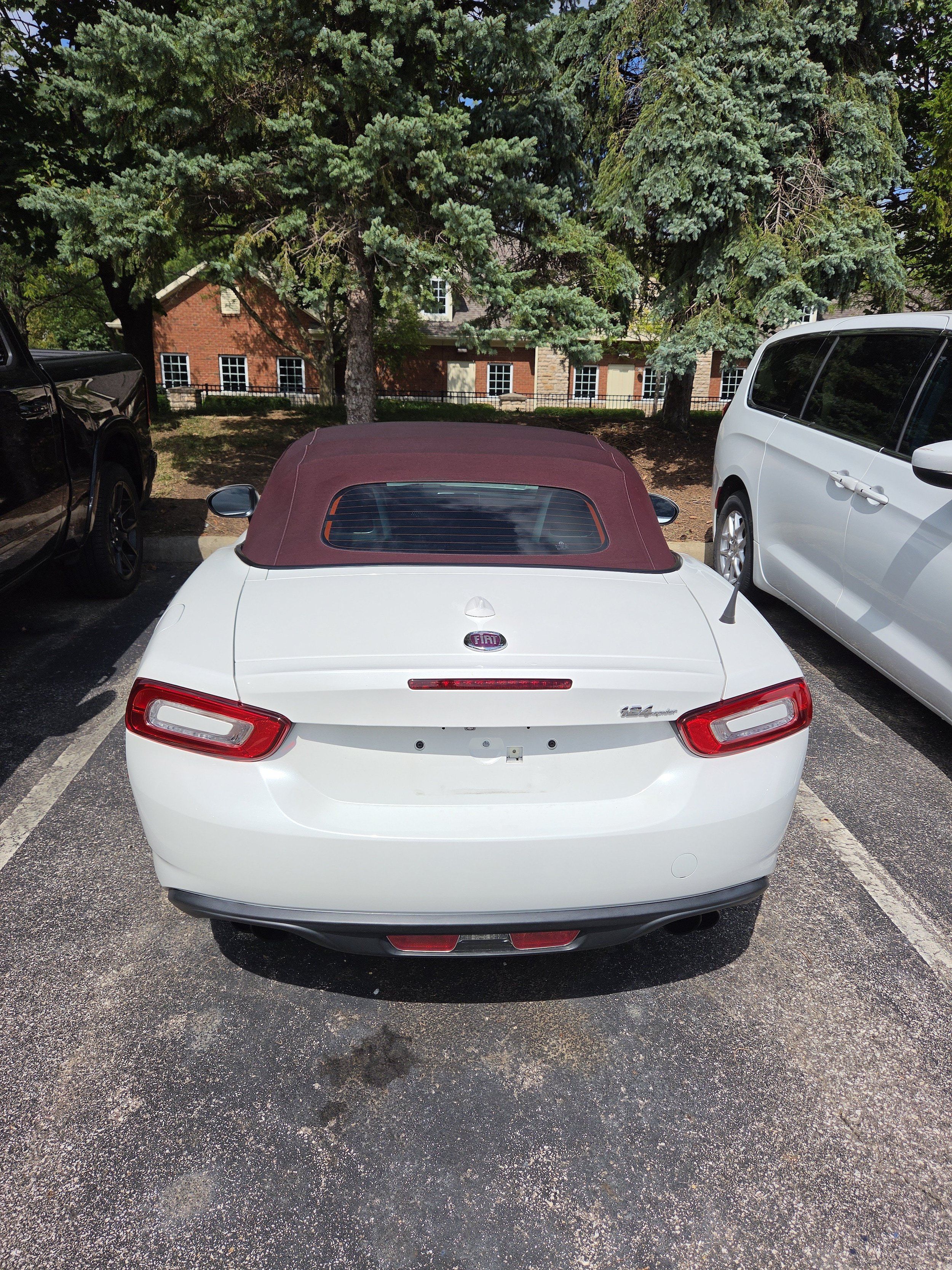 Used 2019 FIAT 124 Spider Lusso RWD image 3
