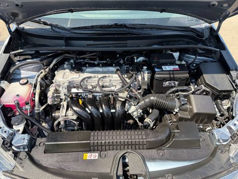 Used 2022 Toyota Corolla LE FWD image 33
