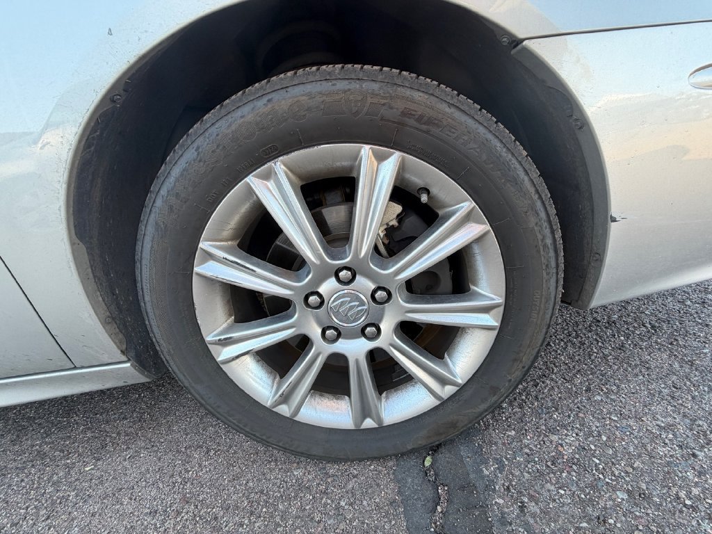 Used 2008 Buick LaCrosse Super FWD image 7